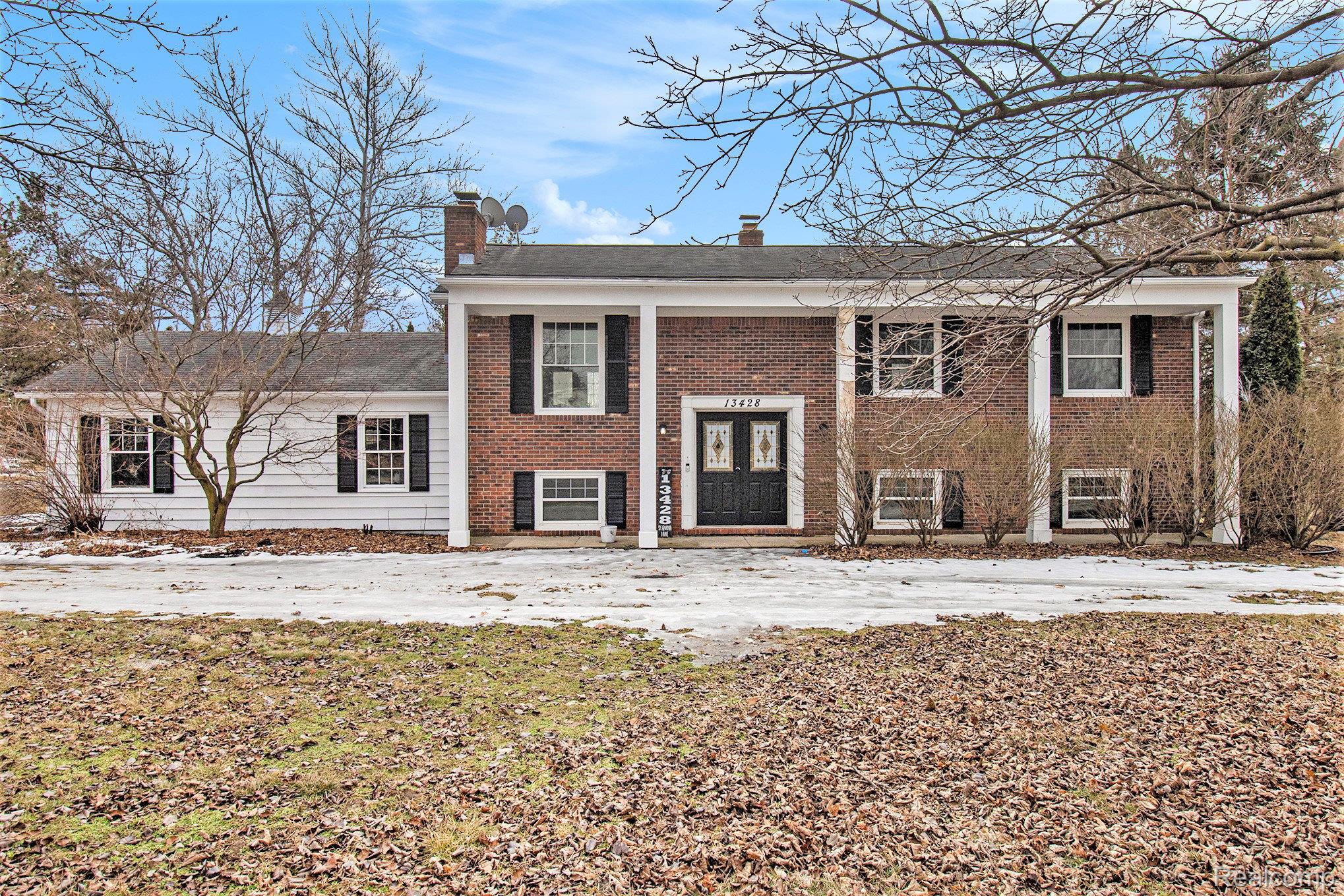 13428 SEQUOIA Lane