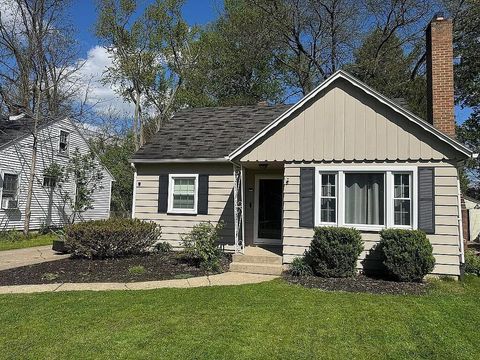 3821 Oakridge Drive Kalamazoo City MI 49008