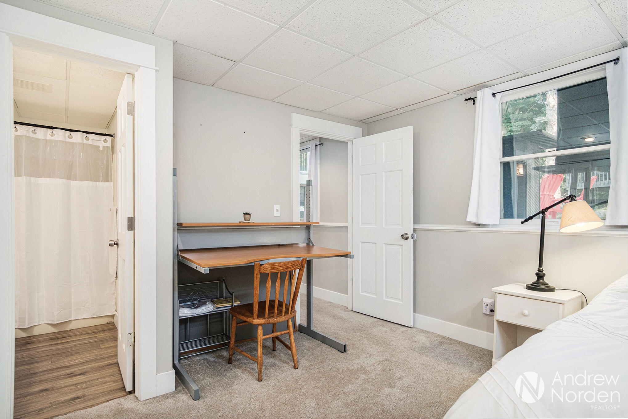 Kentwood City, Michigan 49546, United States, 5 Bedrooms Bedrooms, ,4 BathroomsBathrooms,Residential,Pending,171948