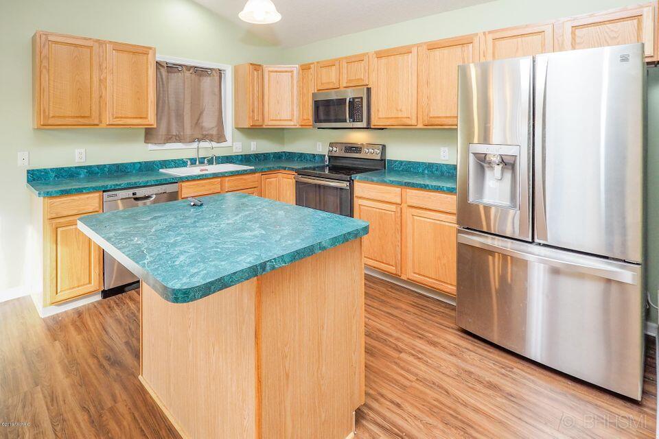 Portage City, Michigan 49024, United States, 4 Bedrooms Bedrooms, ,3 BathroomsBathrooms,Residential,Active,224242