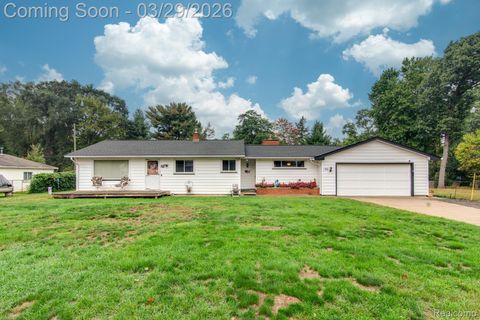 190 Rustic Circle White Lake Charter Township MI 48386