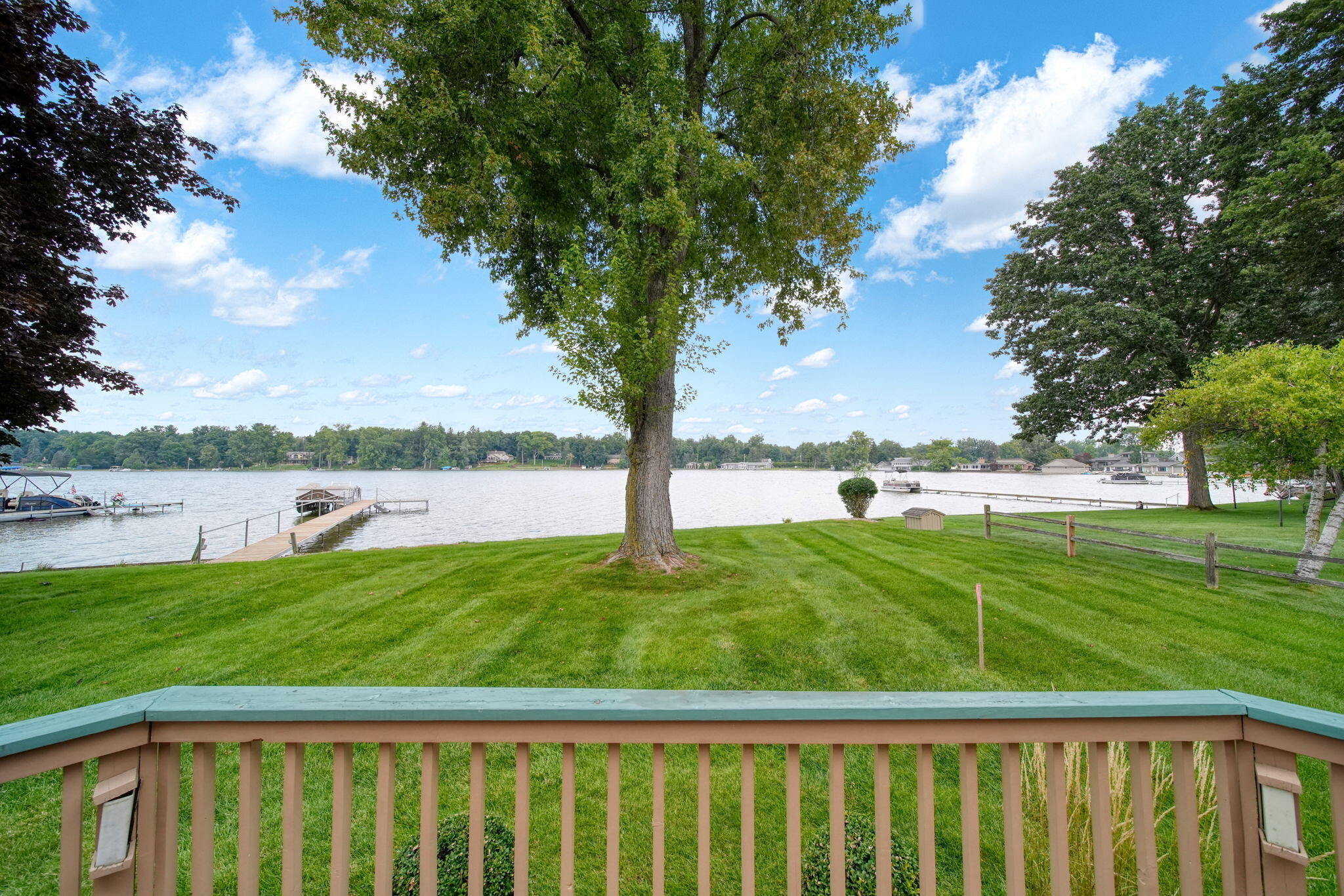 5056 Lakeshore Drive