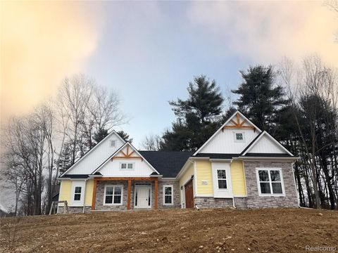 9691 Chalfonte Drive Green Oak Township MI 48116