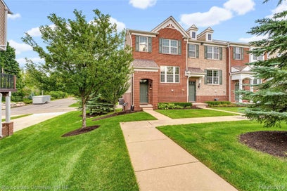 44578 Ellery Lane Novi City MI 48377