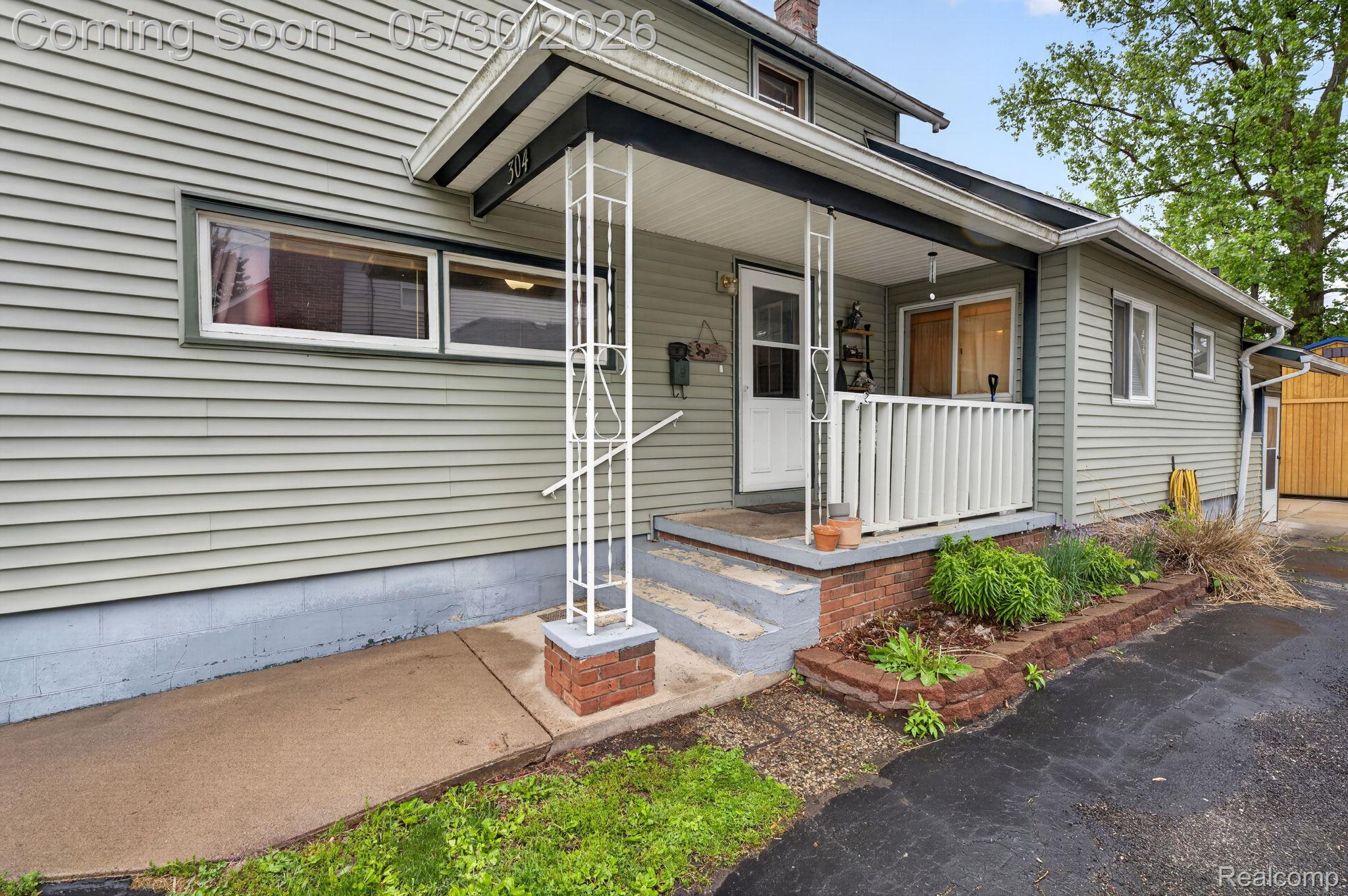304 W Ridge Street