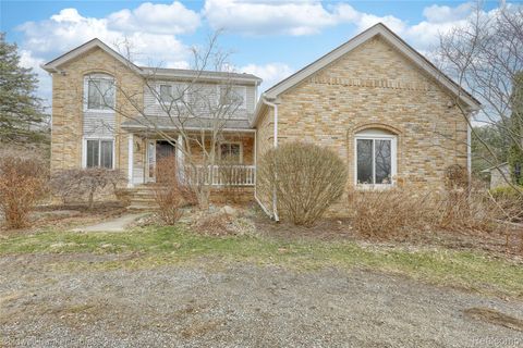 1581 Old Plank Road Milford Village MI 48381