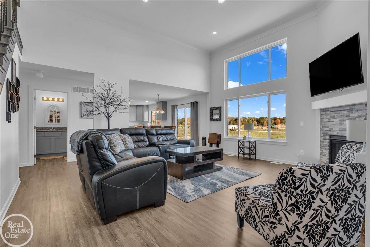 6839 Pintail Drive