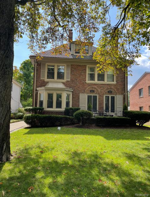 371 Neff Road Grosse Pointe City MI 48230