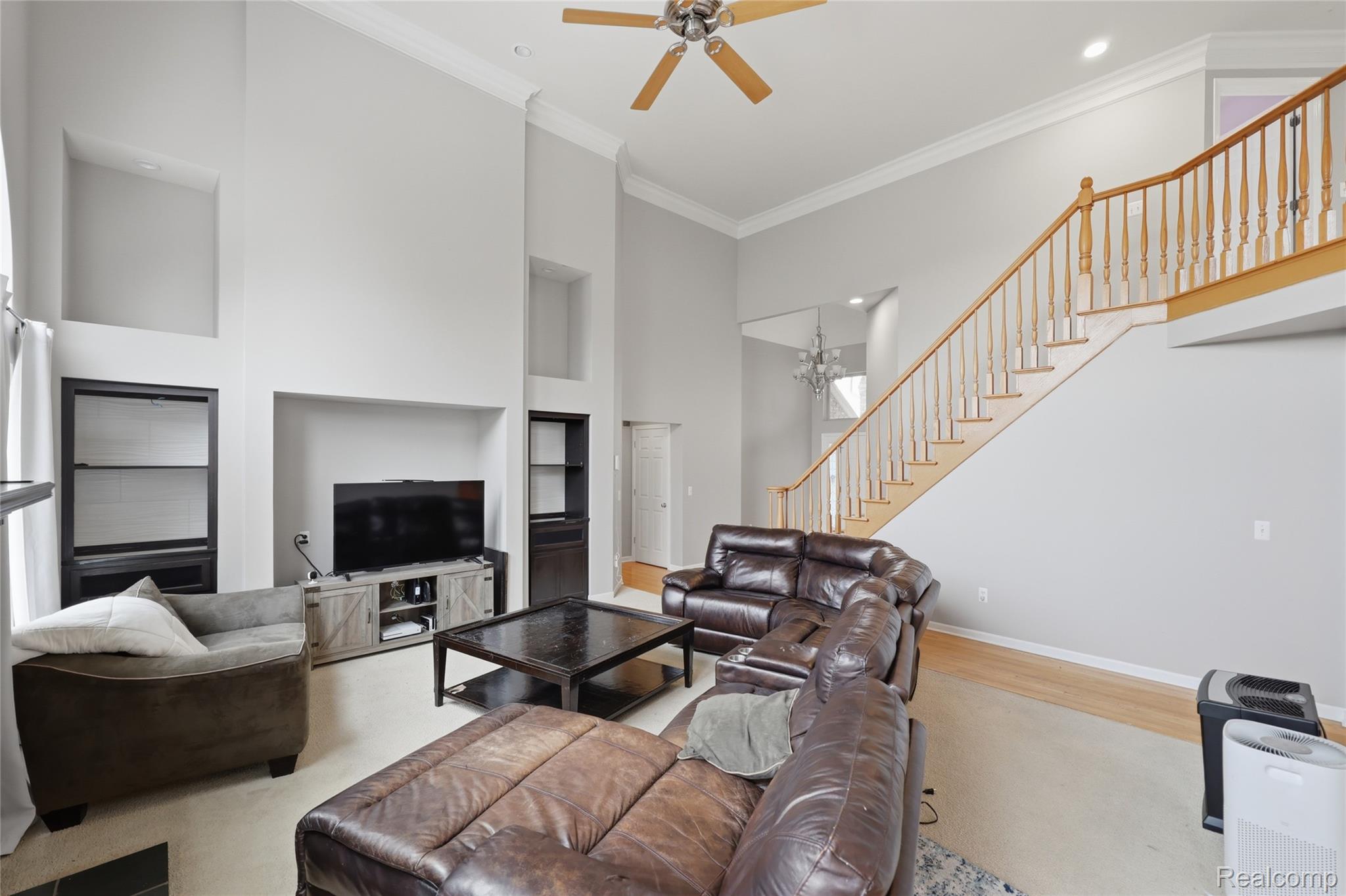 19389 Lakeland Drive