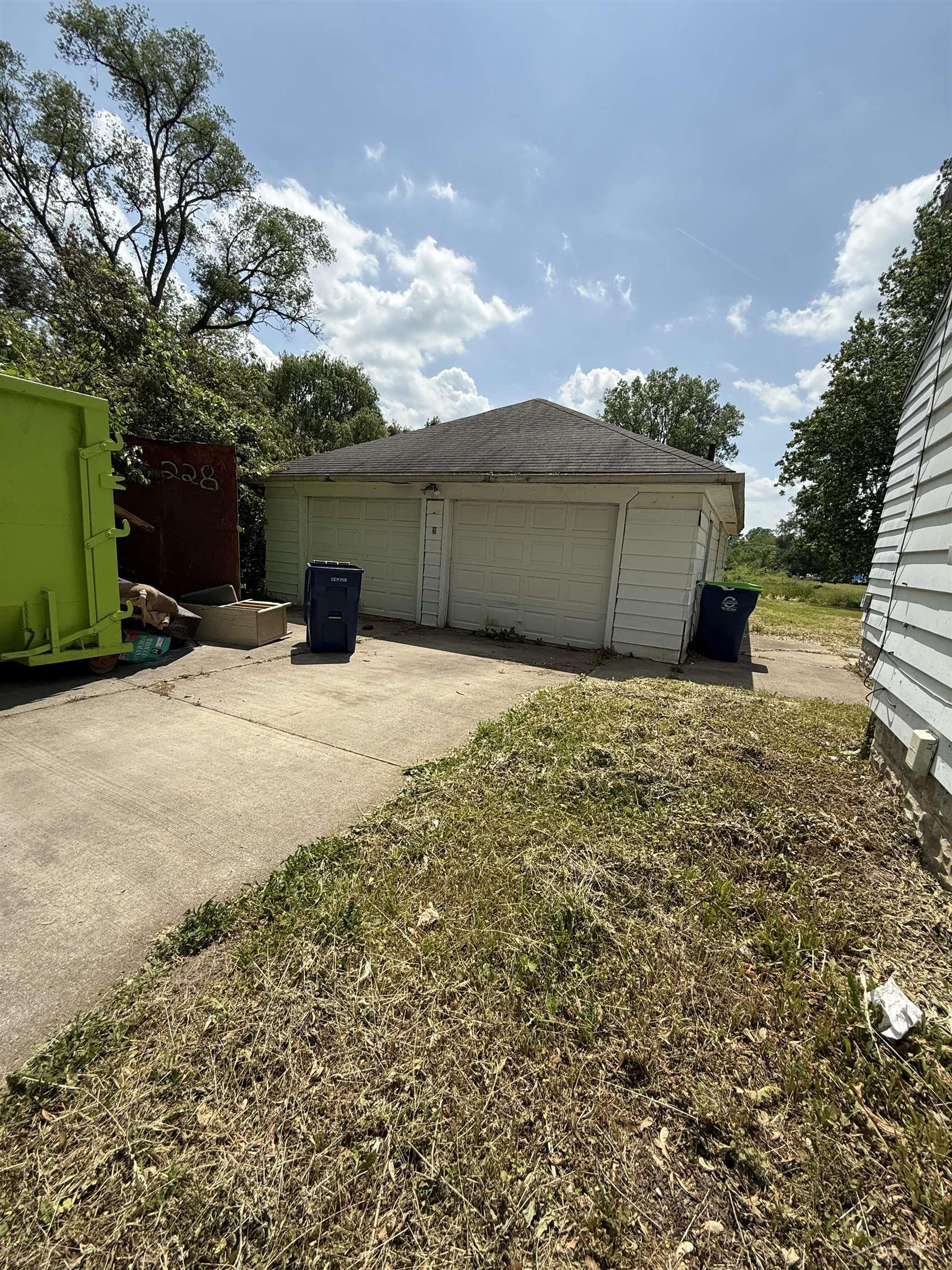 Properties Available 1 - 1 3930 S Washington Road