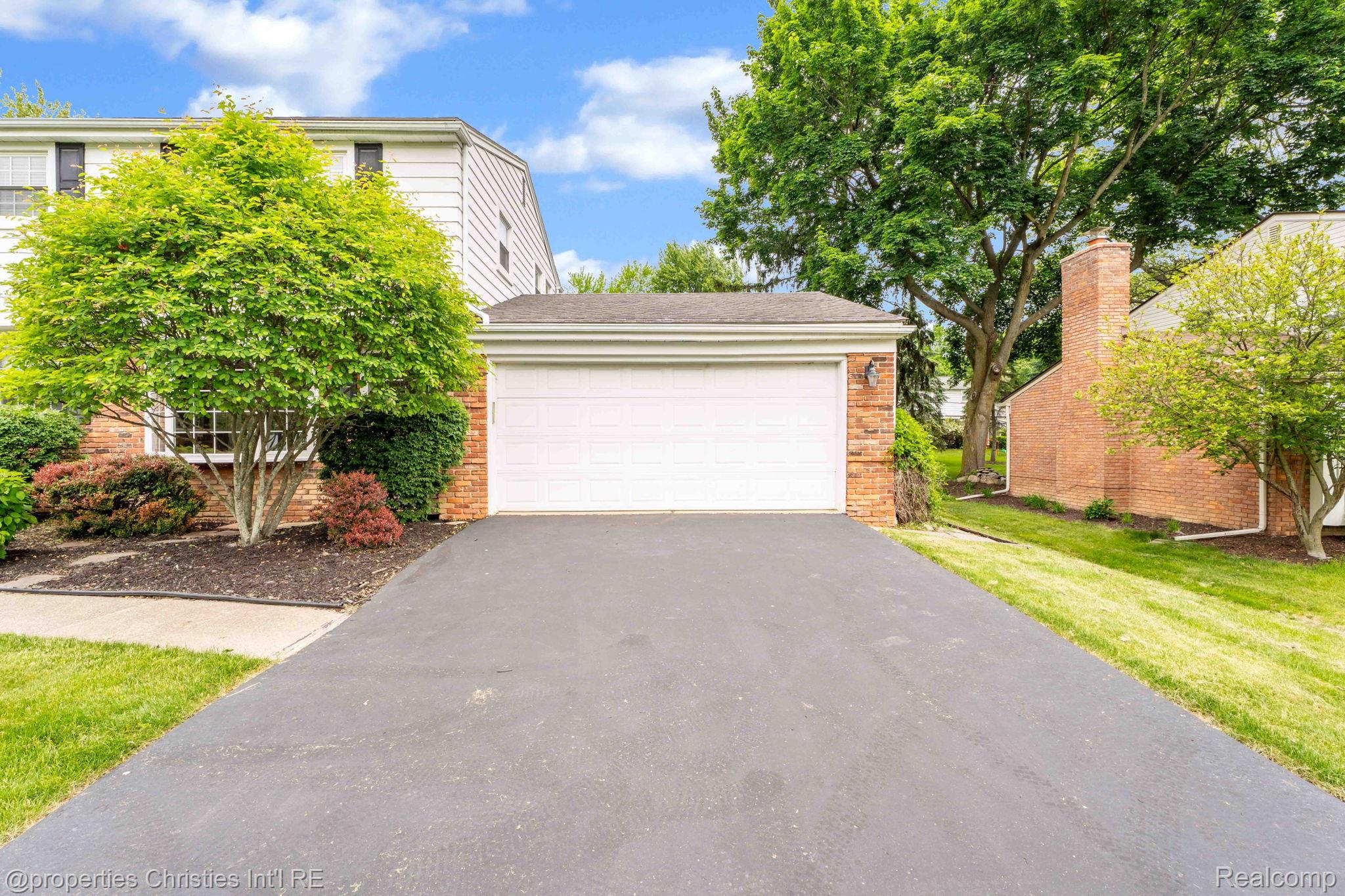 30200 Fiddlers Green