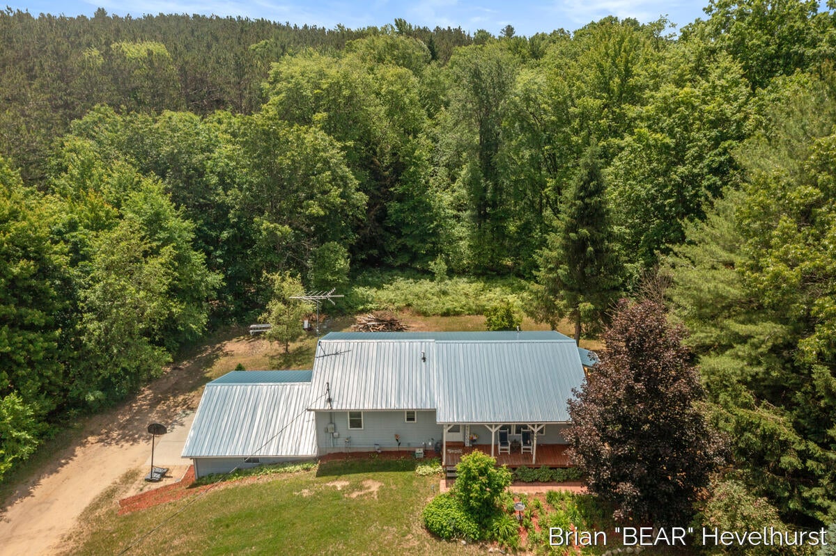 18249 8 Mile Road