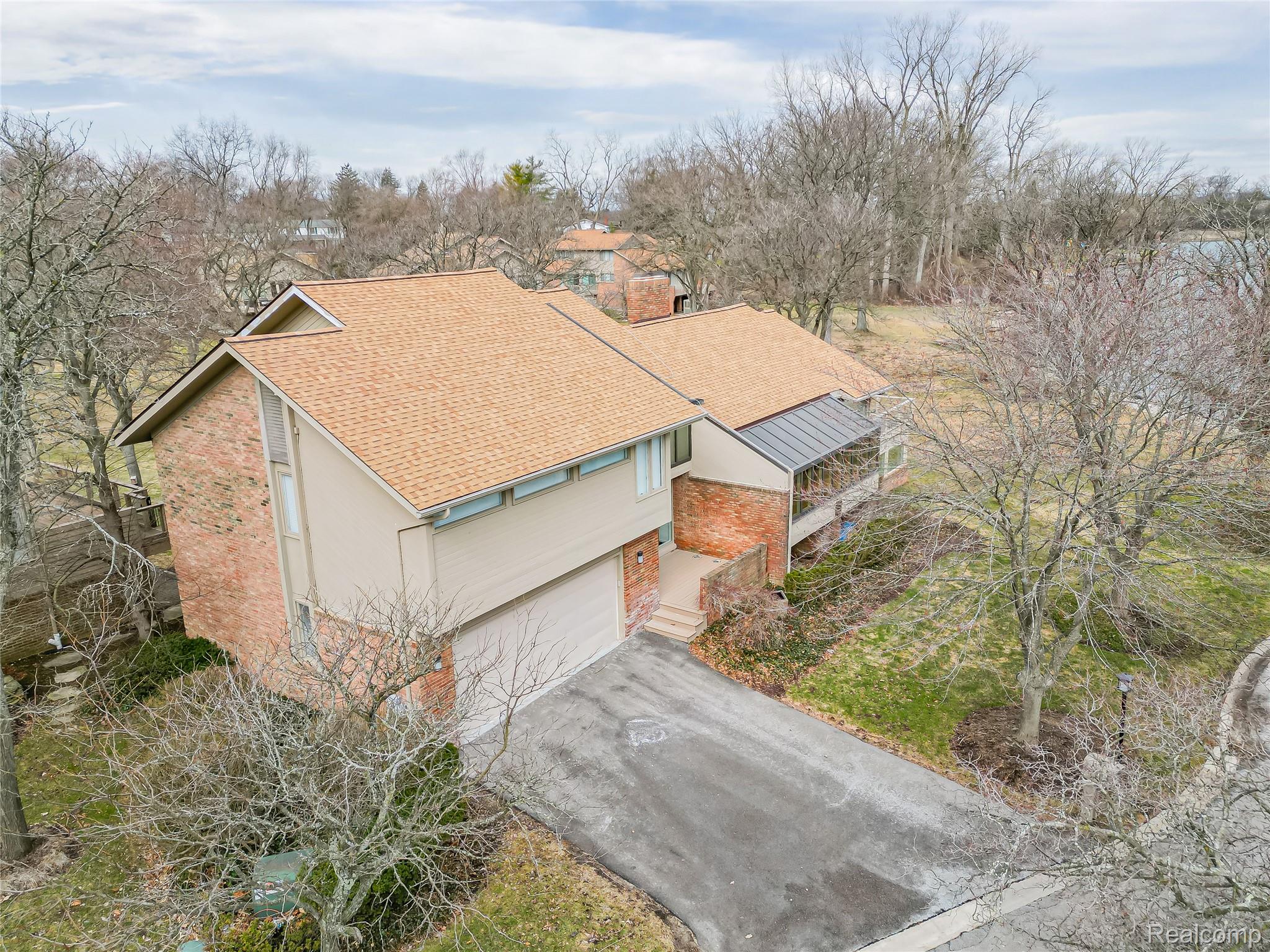 3850 Pine Harbor Drive