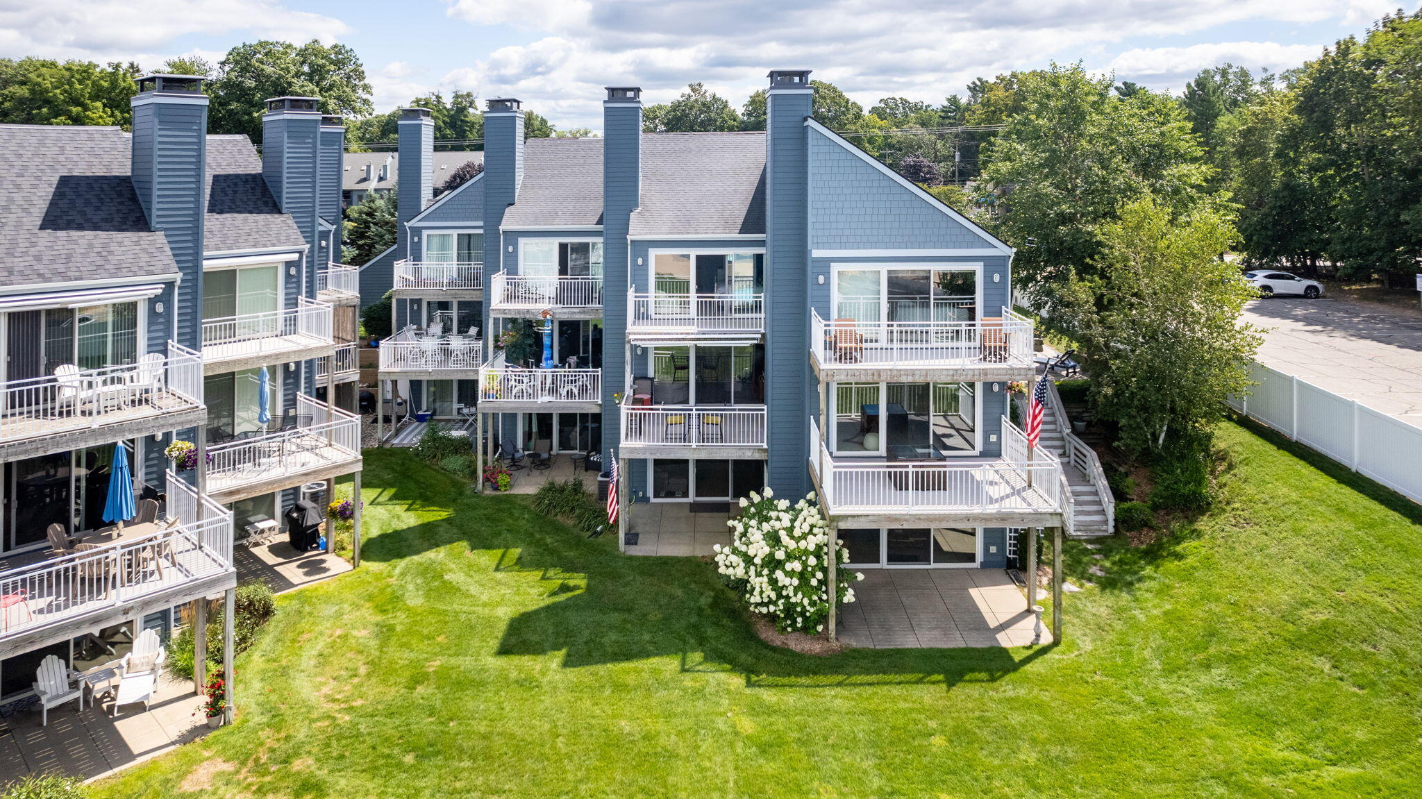 215 North Shore Drive #2