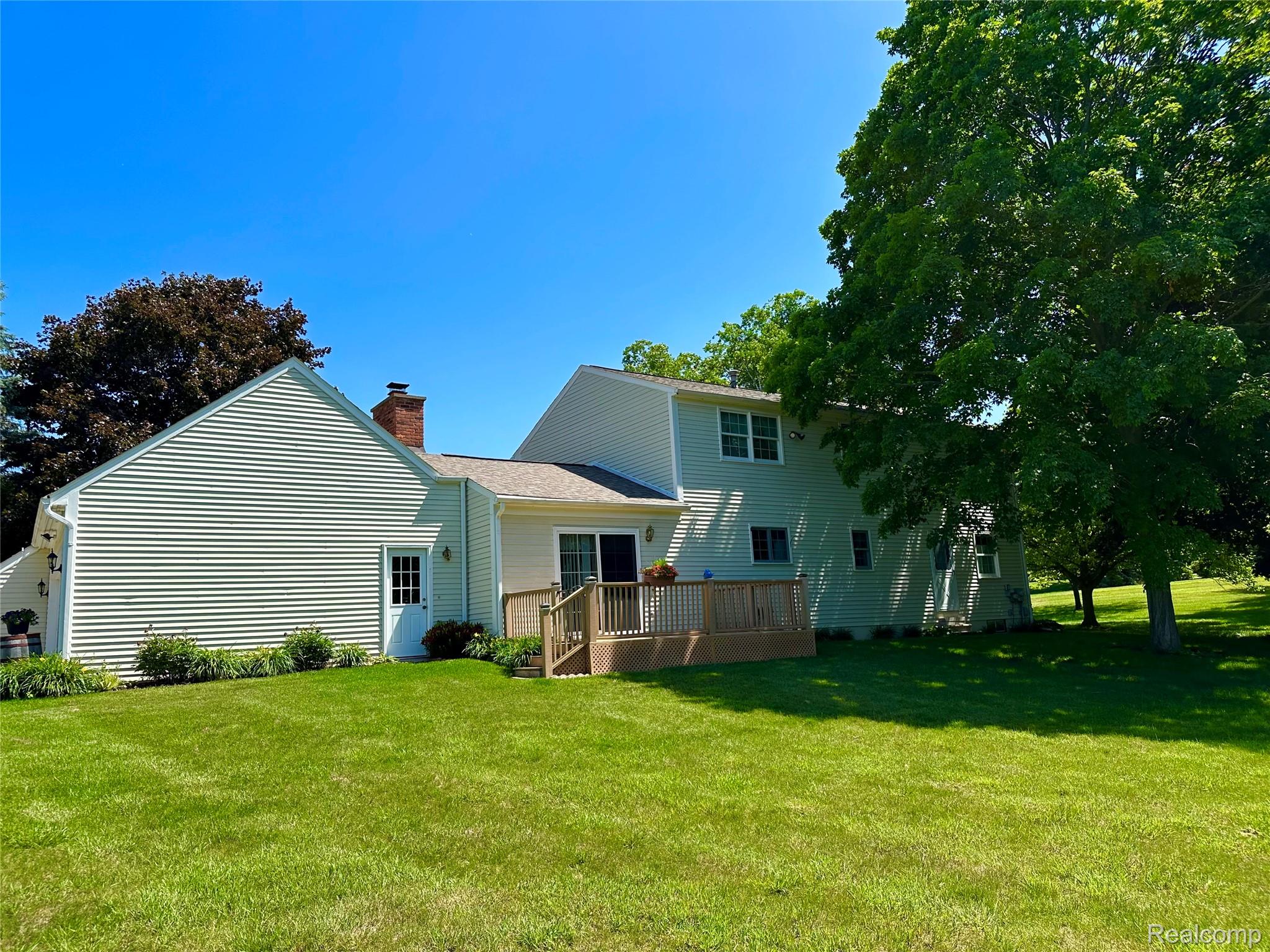 9276 Old Plank Lane