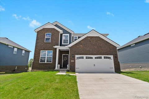 2882 Trillium Hills Drive Commerce Charter Township MI 48382