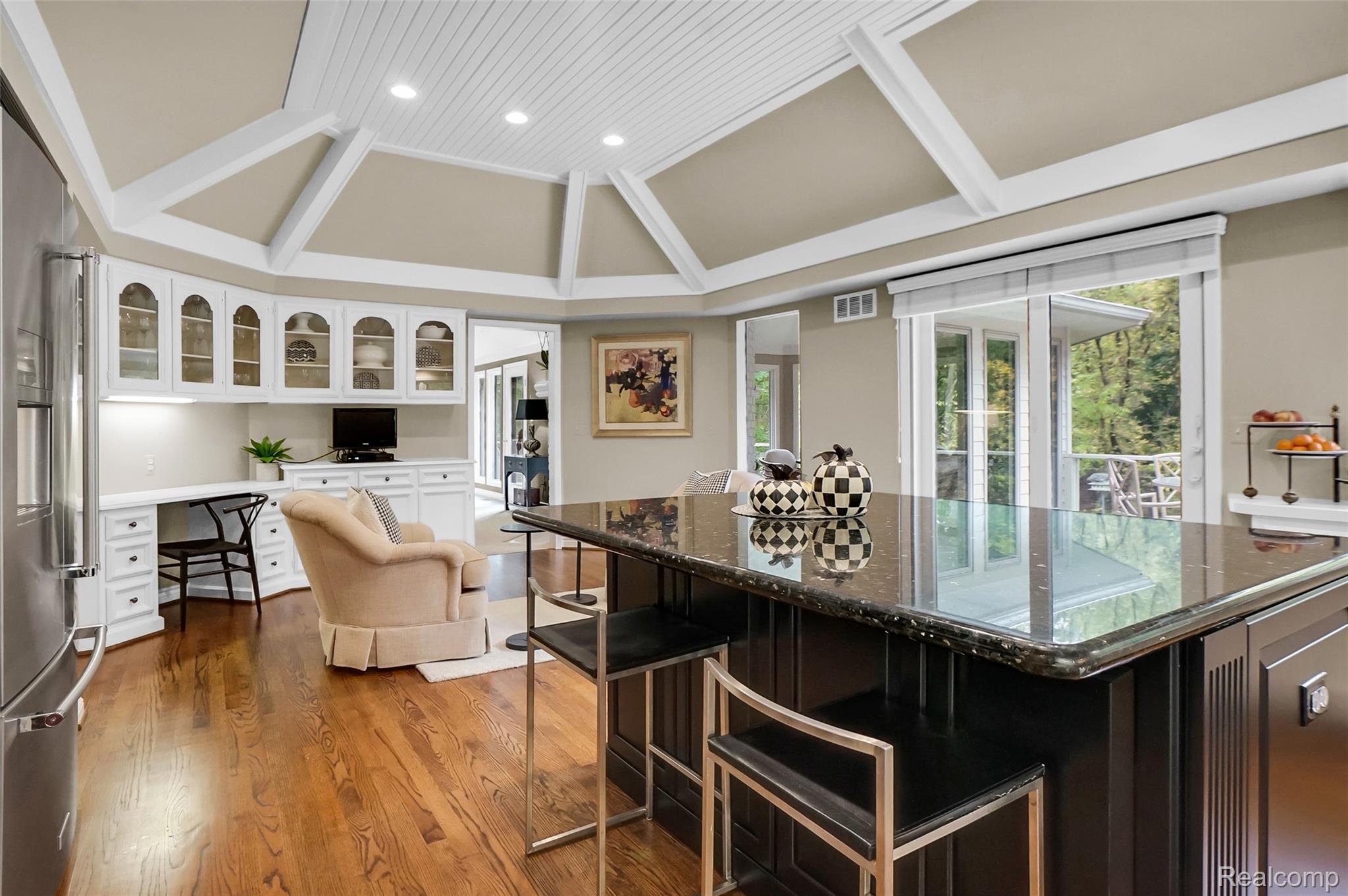 Rochester City, Michigan 48306, United States, 4 Bedrooms Bedrooms, ,3 BathroomsBathrooms,Residential,Coming Soon,224360