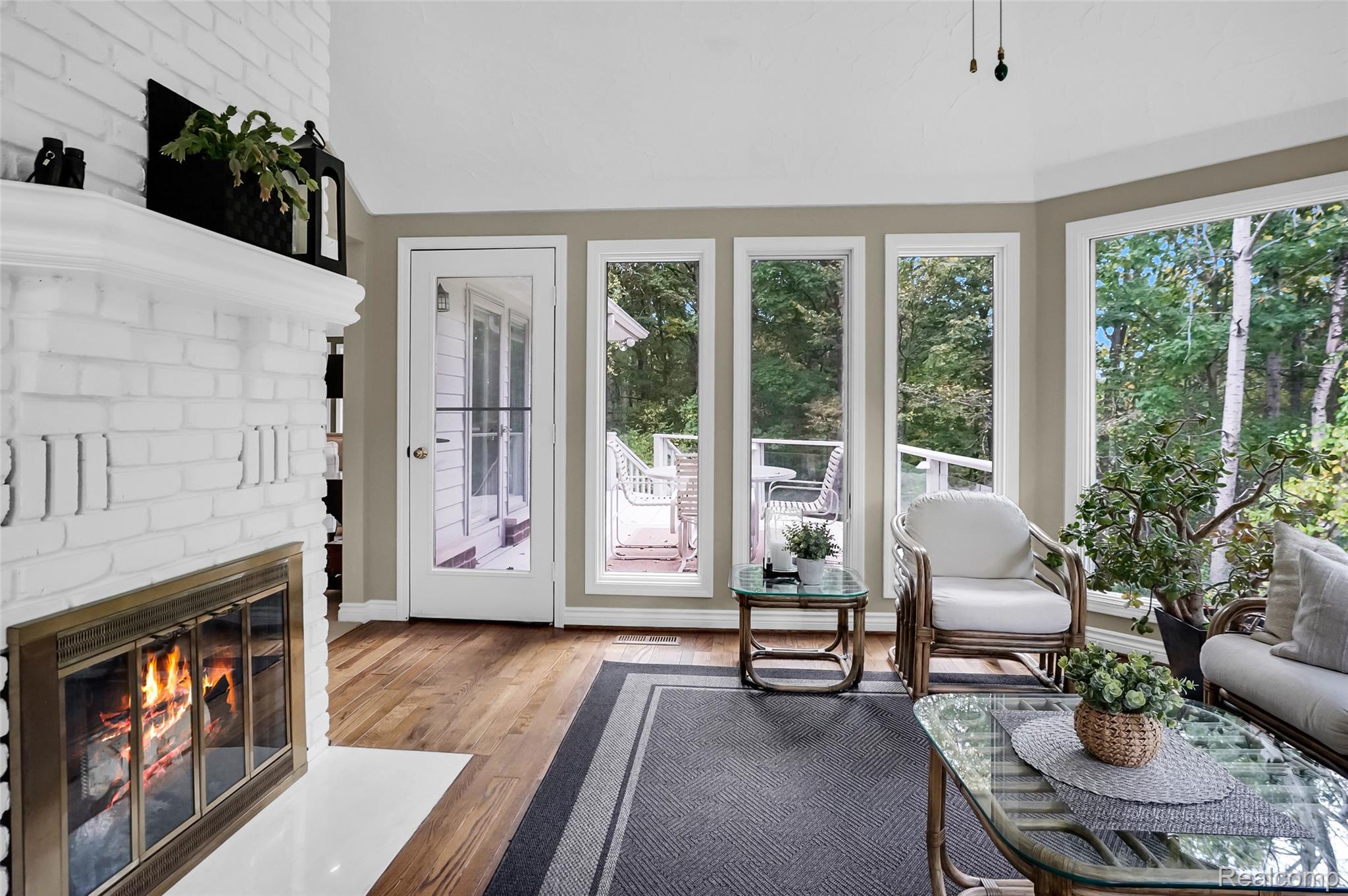 Rochester City, Michigan 48306, United States, 4 Bedrooms Bedrooms, ,3 BathroomsBathrooms,Residential,Coming Soon,224360