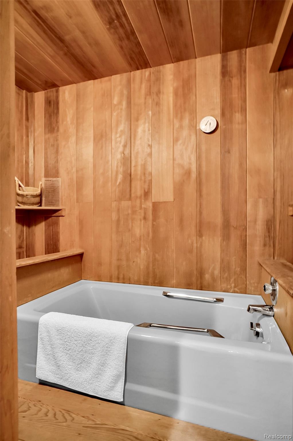 Rochester City, Michigan 48306, United States, 4 Bedrooms Bedrooms, ,3 BathroomsBathrooms,Residential,Coming Soon,224360