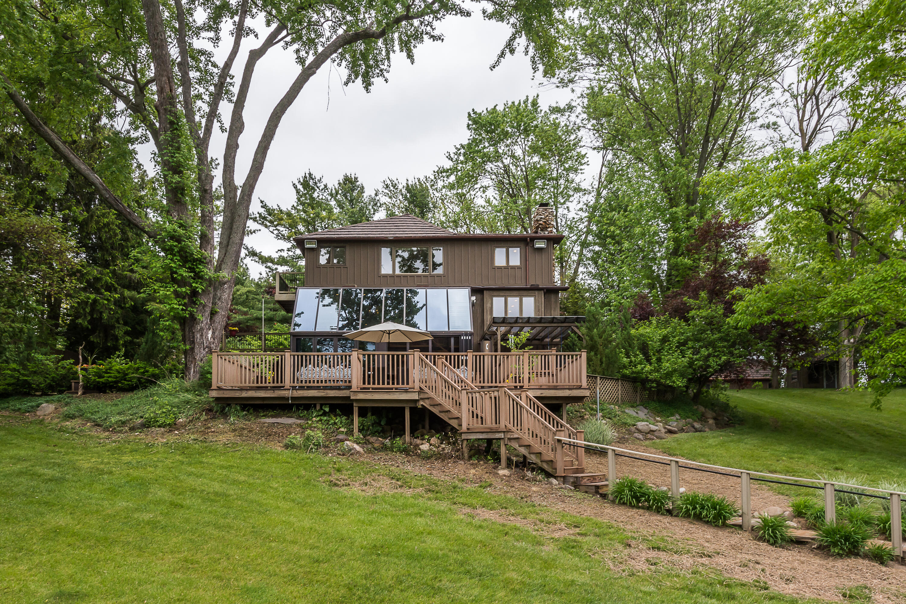 10985 E Pleasant Lake Road