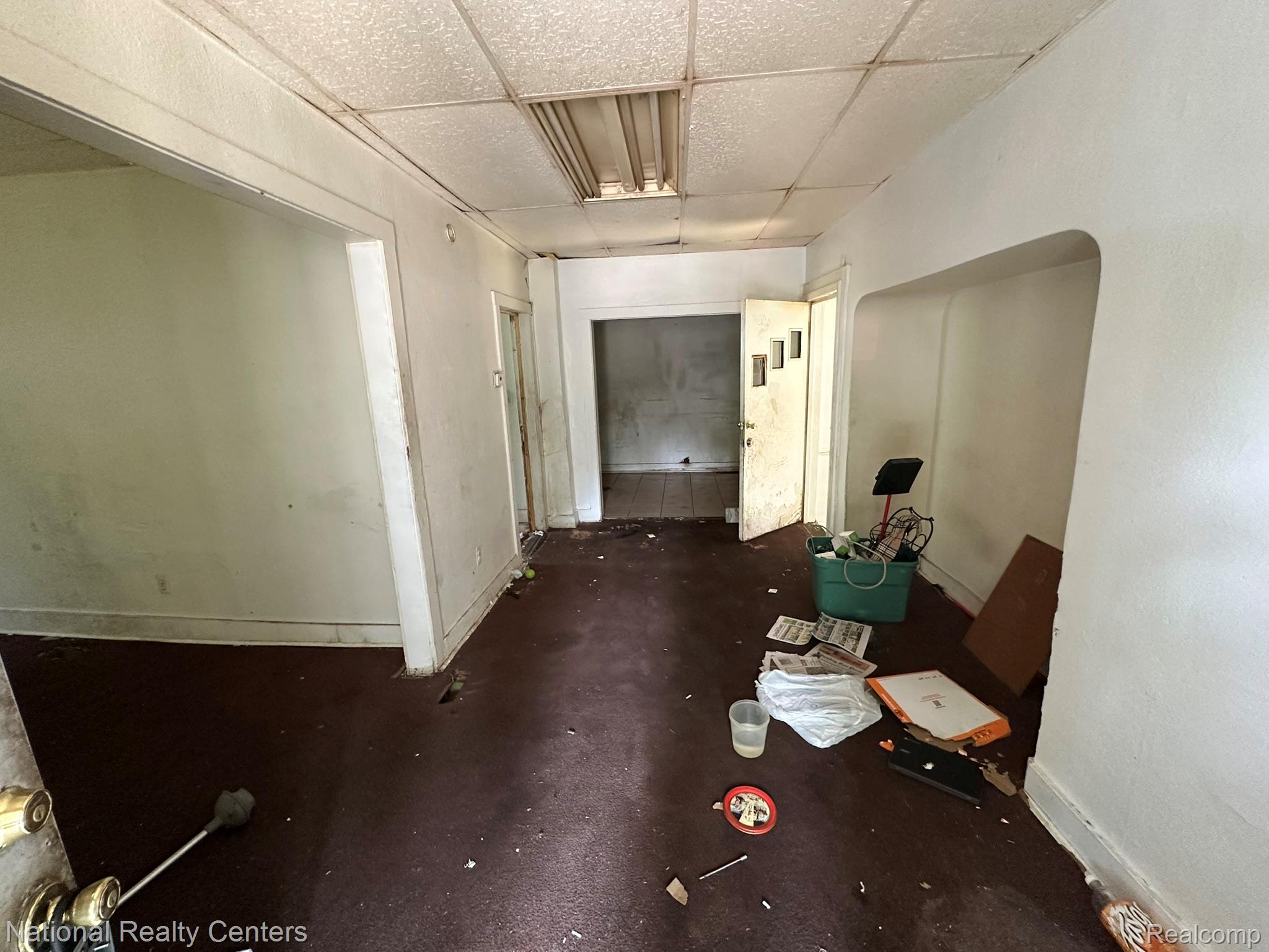 20 W Auburn Street