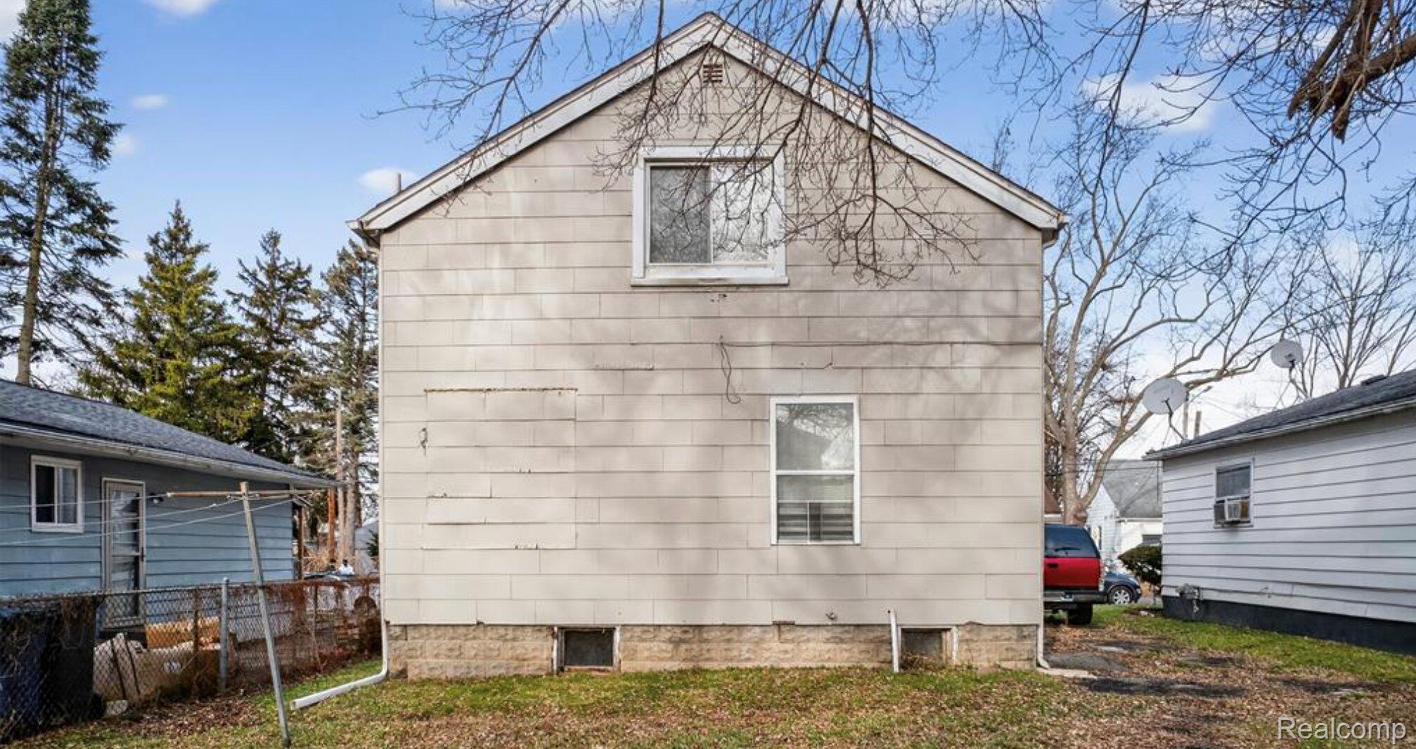 1413 Lincoln Avenue