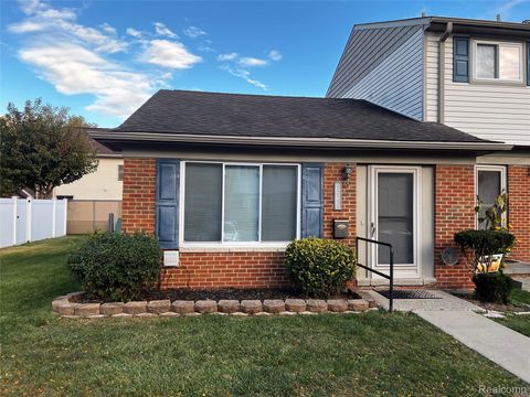 25746 Salem 20 Roseville City MI 48066