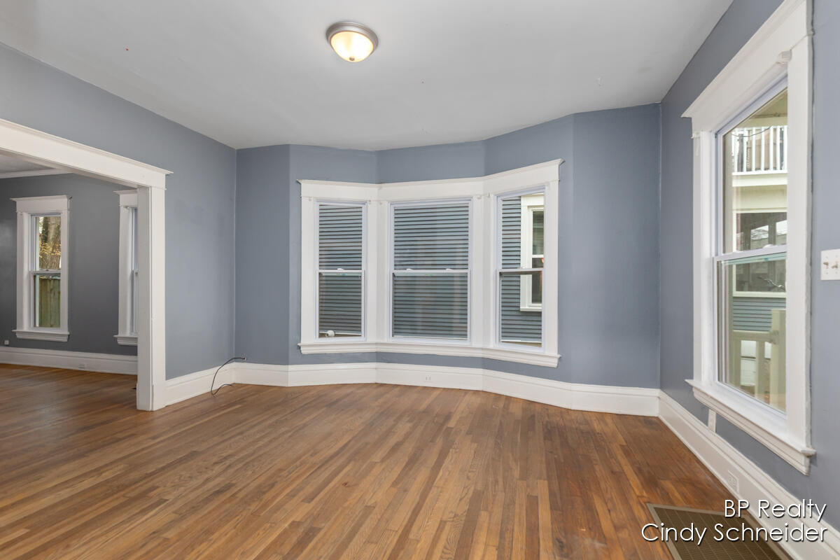 1118 Fulton Street E