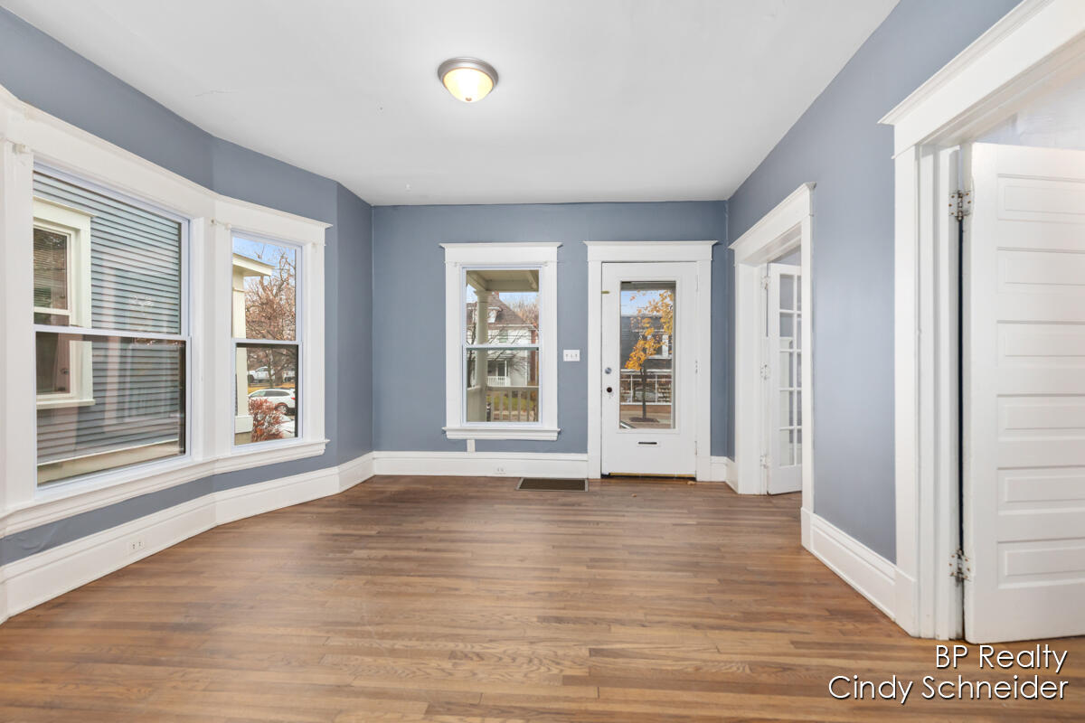 1118 Fulton Street E