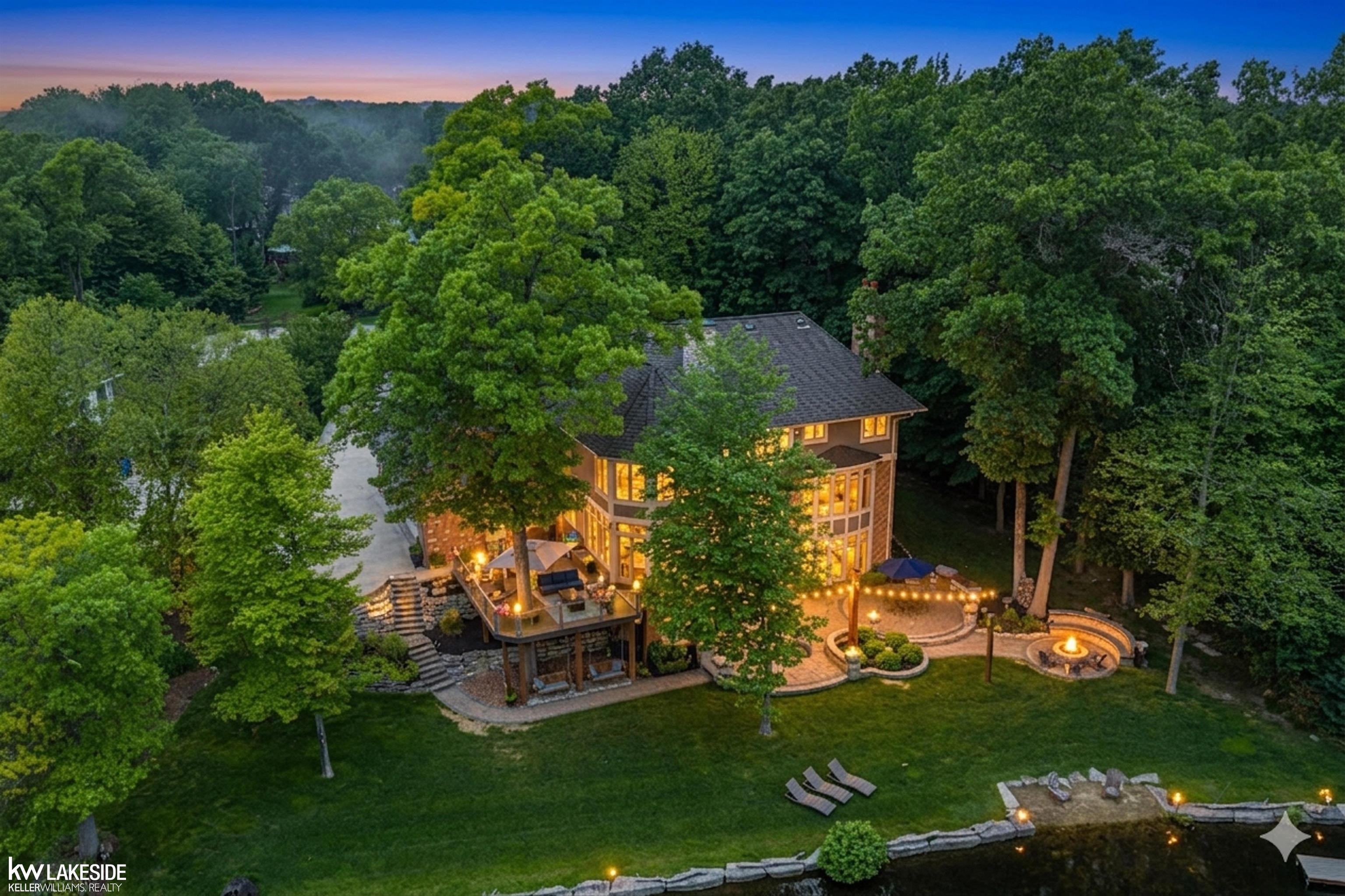 1868 Carsons Cove