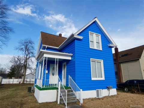 81 Fessenden Street Mt Clemens City MI 48043