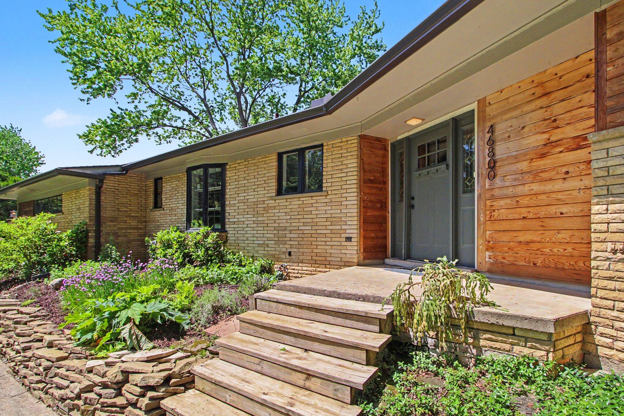 46800 Betty Hill Lane