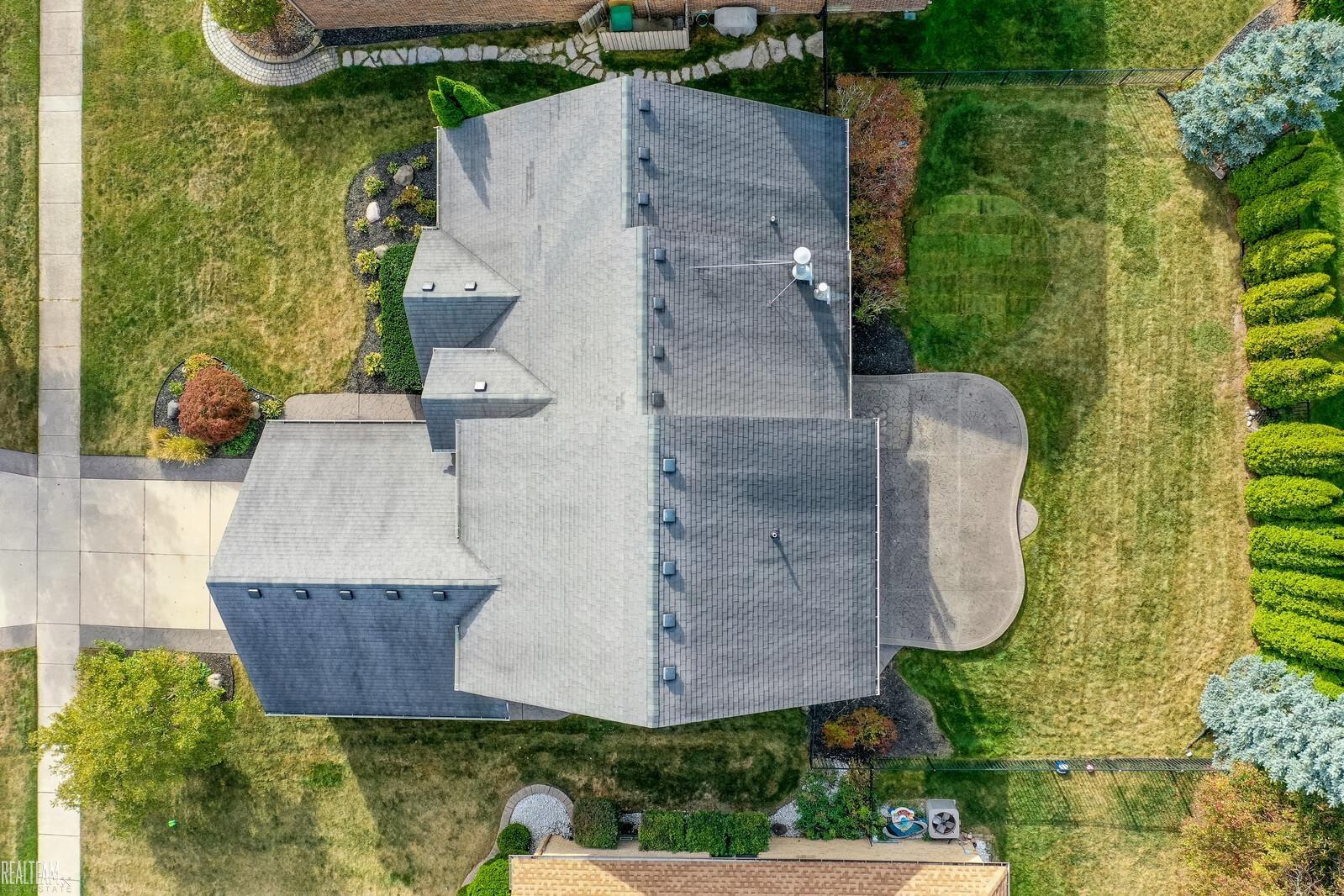 45563 Thorn Tree Lane