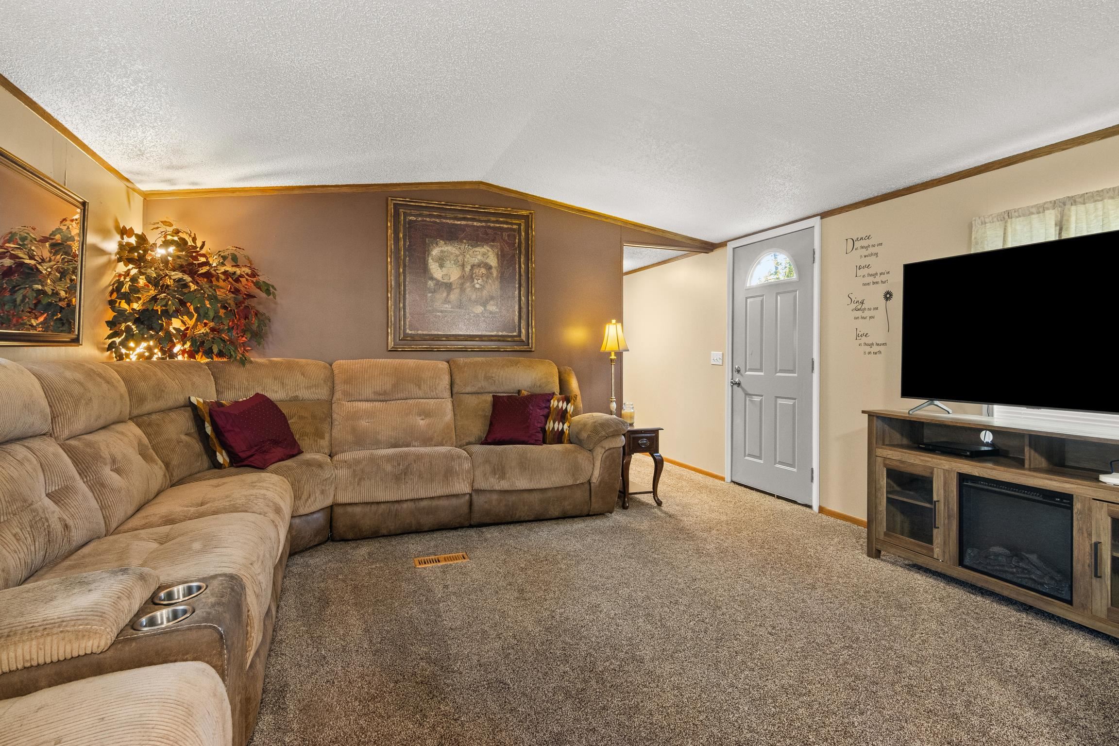 3473 NE Twin Lake Road