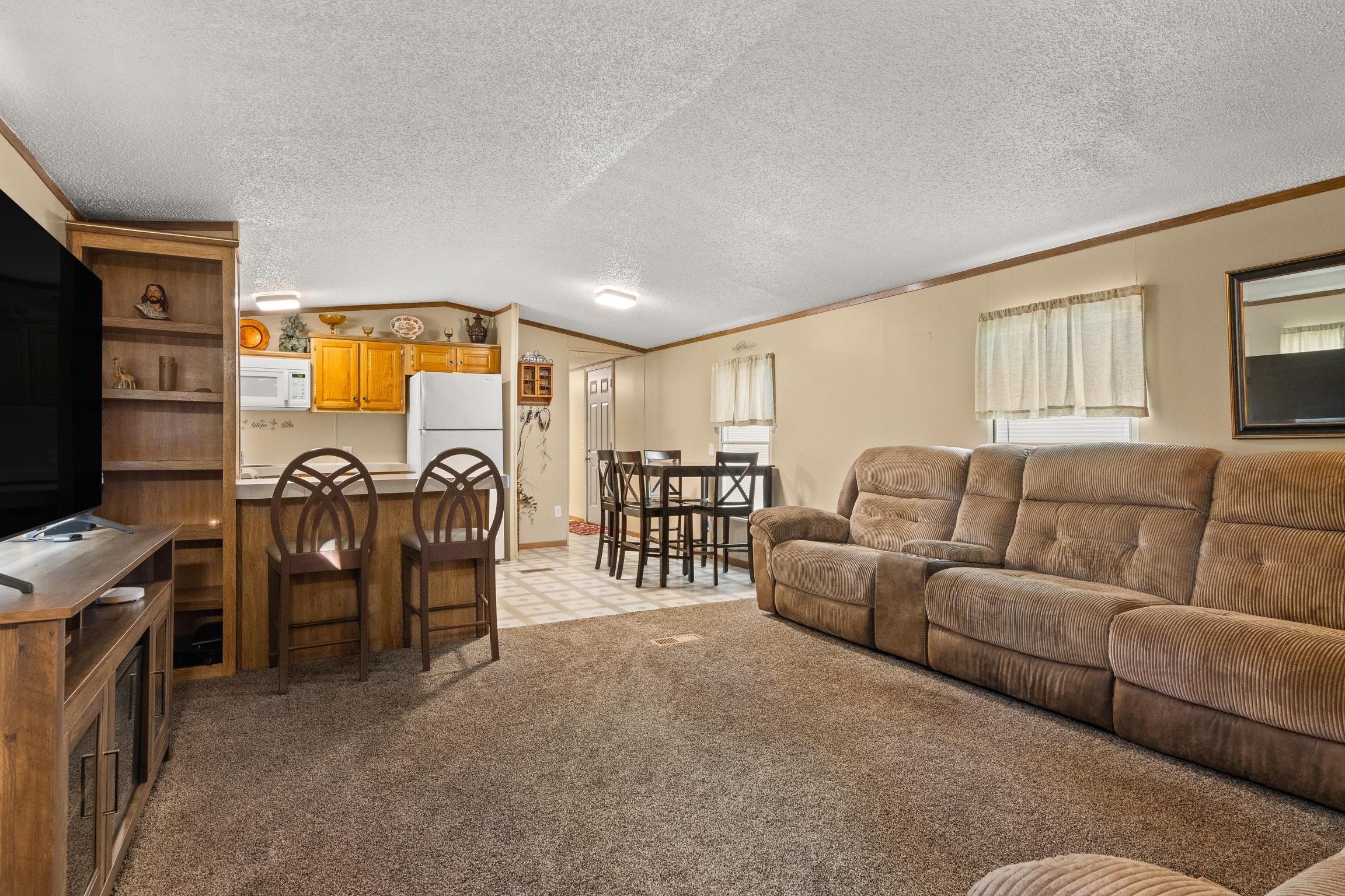 3473 NE Twin Lake Road