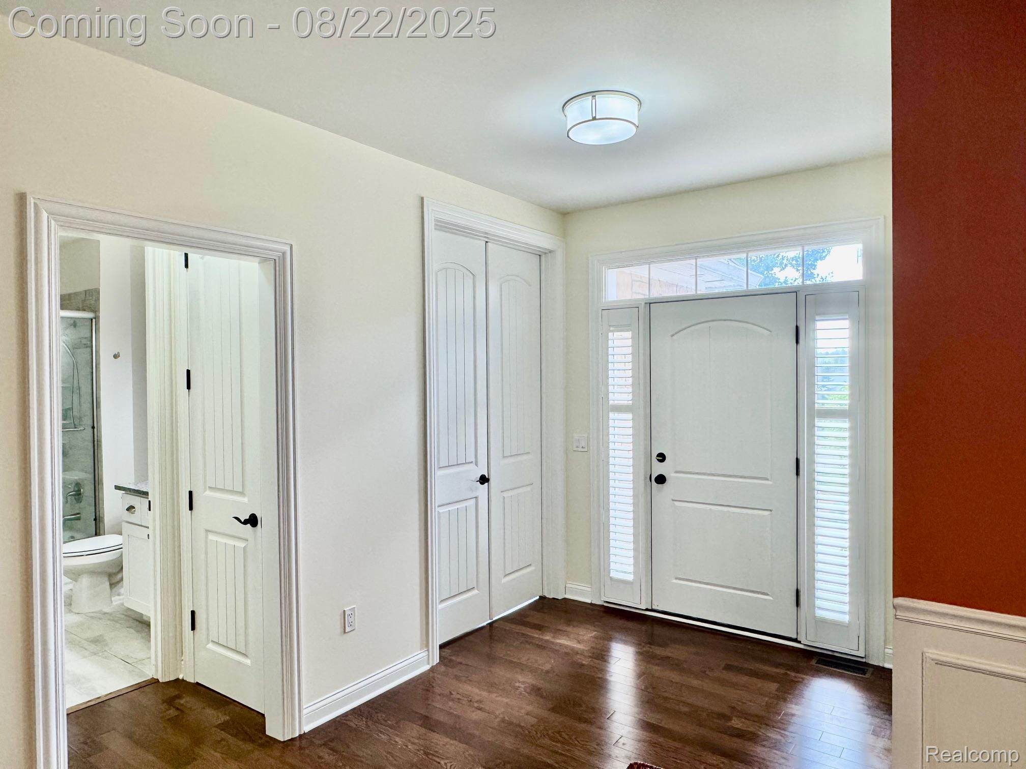 76 Fox Hollow Drive N