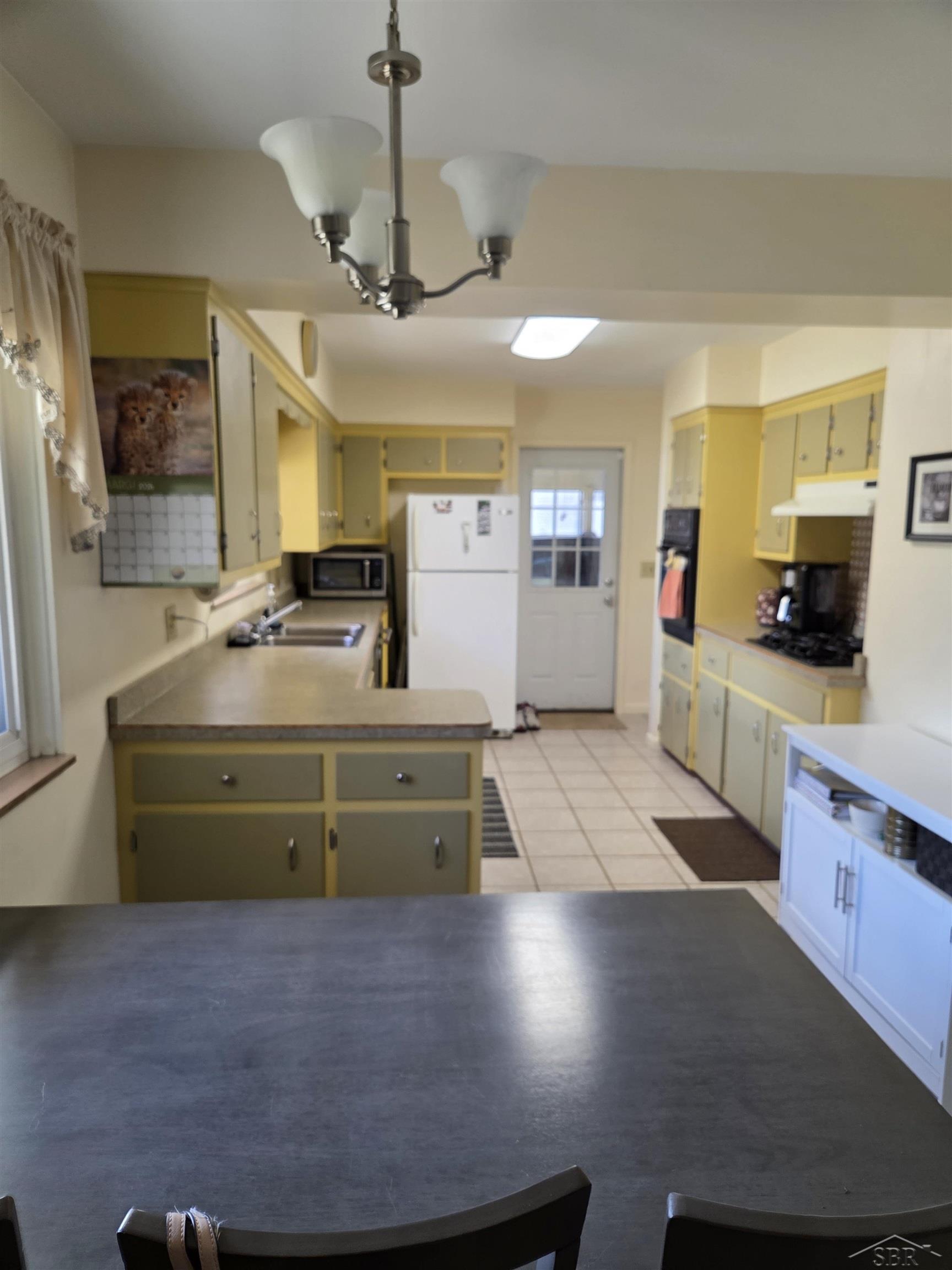 8020 Winchester Court