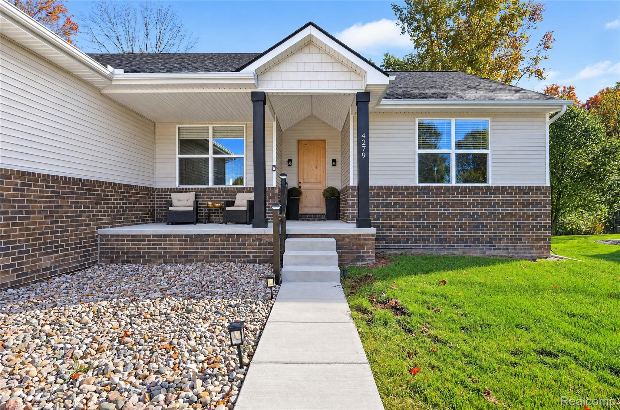 4279 Cypress Circle
