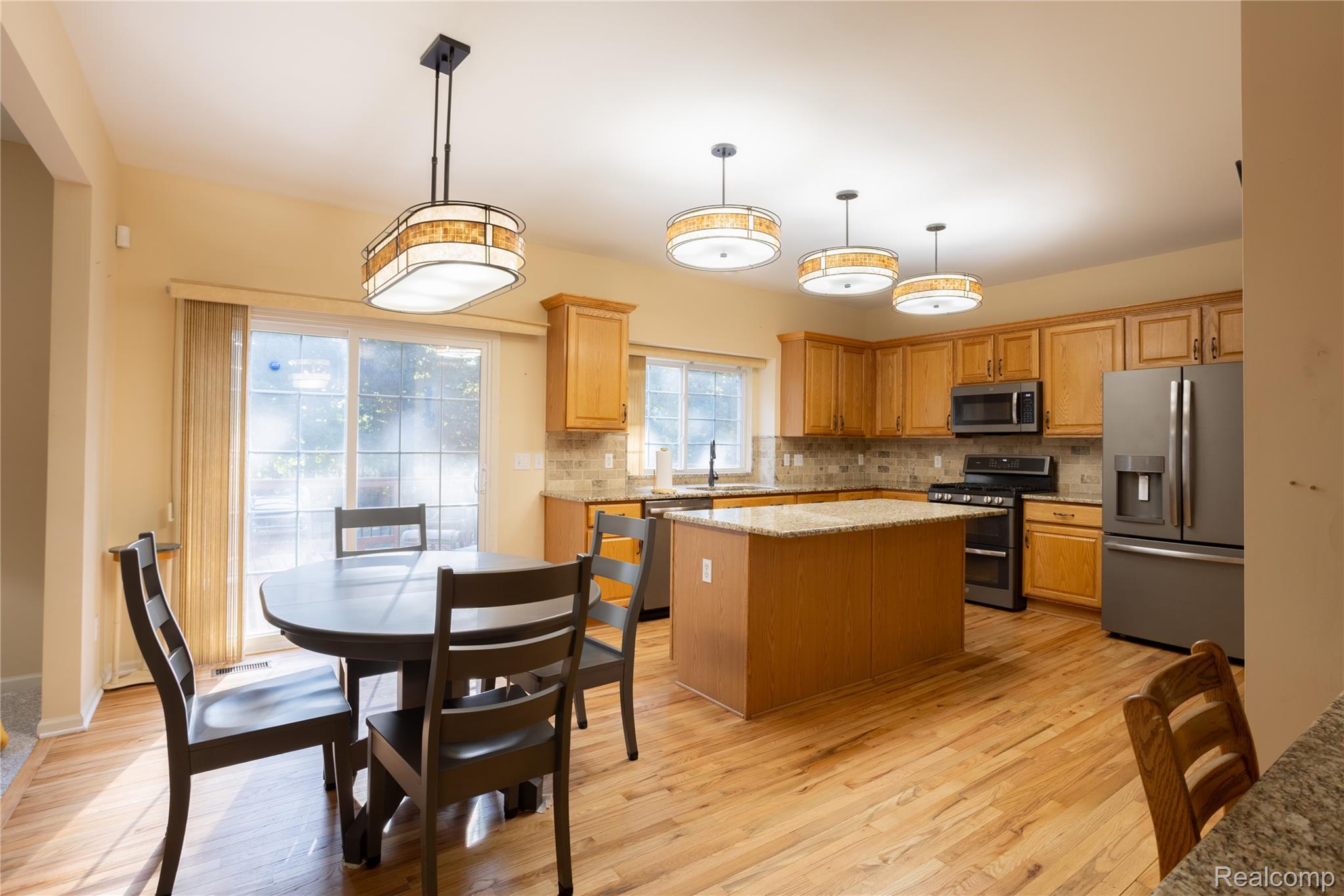 6263 Knob Bend Drive