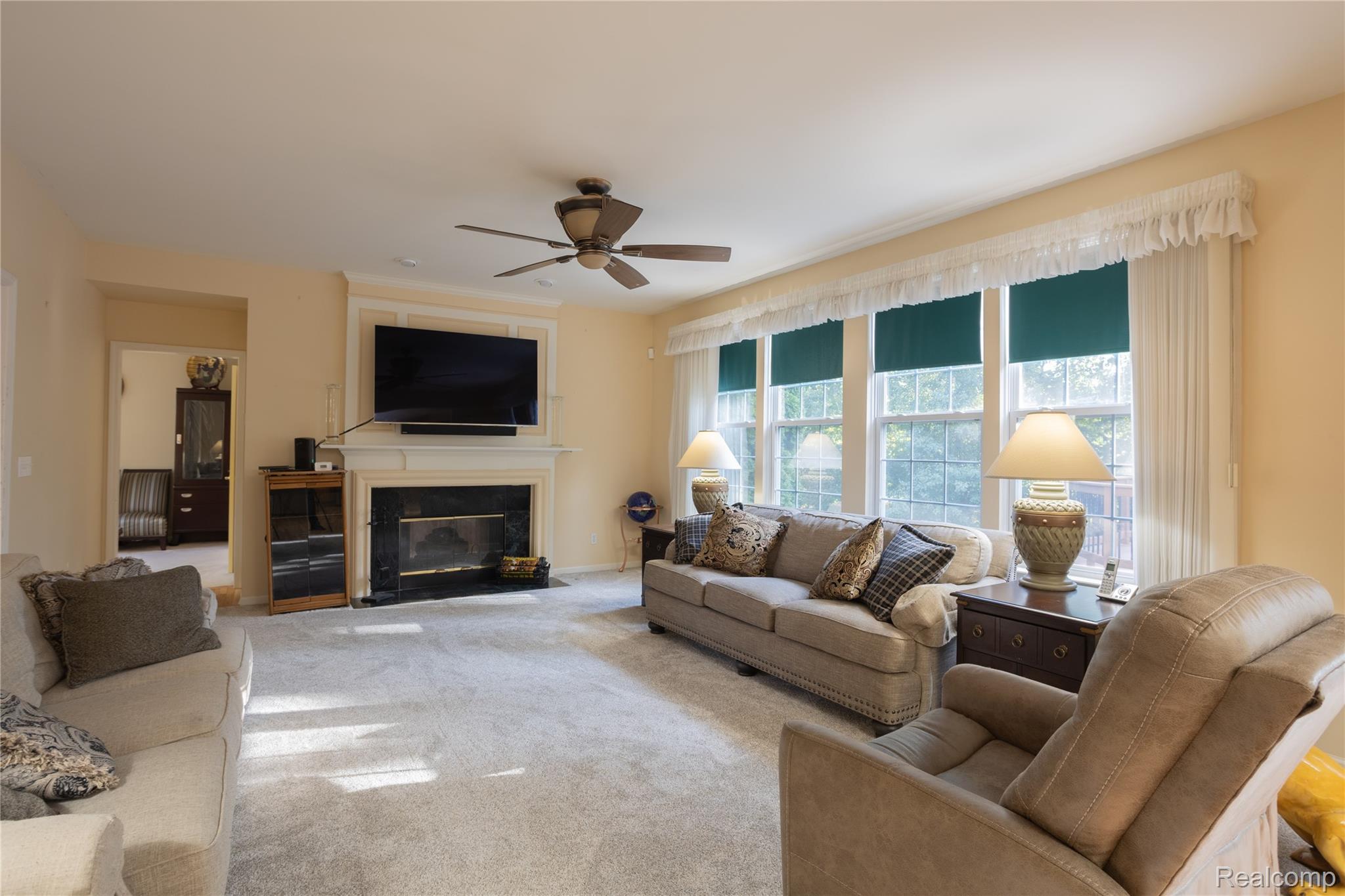 6263 Knob Bend Drive