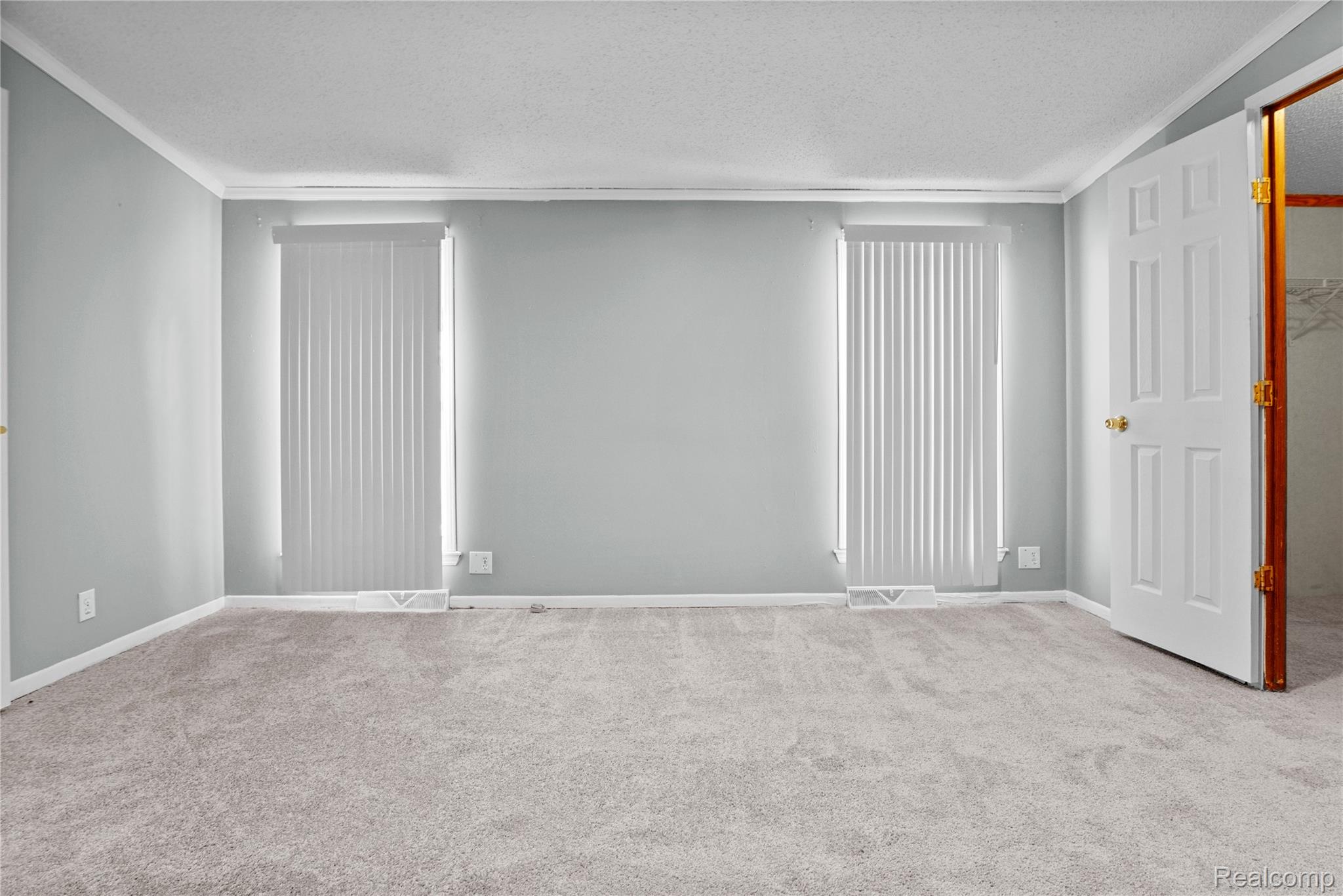 Northville, Michigan 48167, United States, 3 Bedrooms Bedrooms, ,2 BathroomsBathrooms,Residential,Active,257495