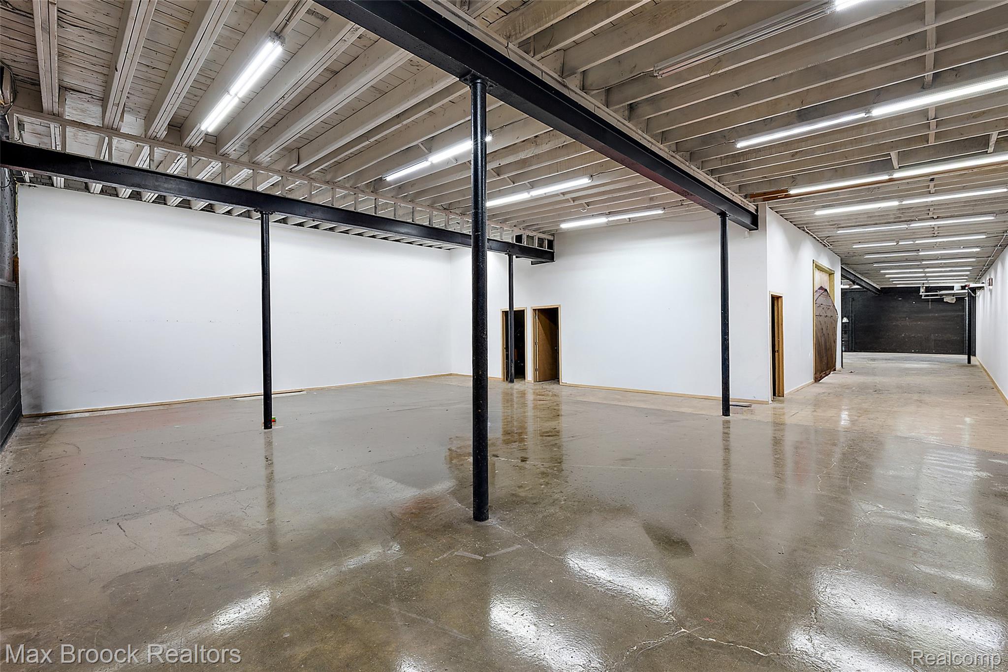 12501 Chalmers Street