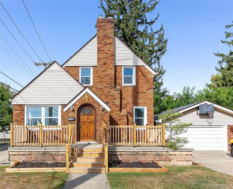 2824 11th Street Wyandotte City MI 48192