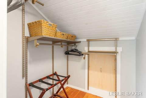 listing image 42