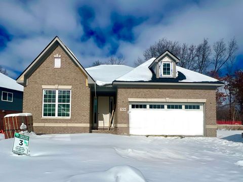A home in WestBloomfieldCharterTownship_Oakland
