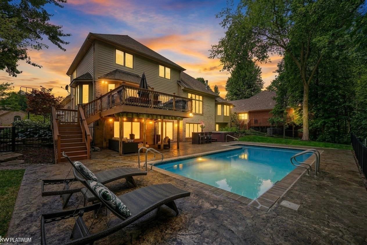 2861 Plymouth Drive