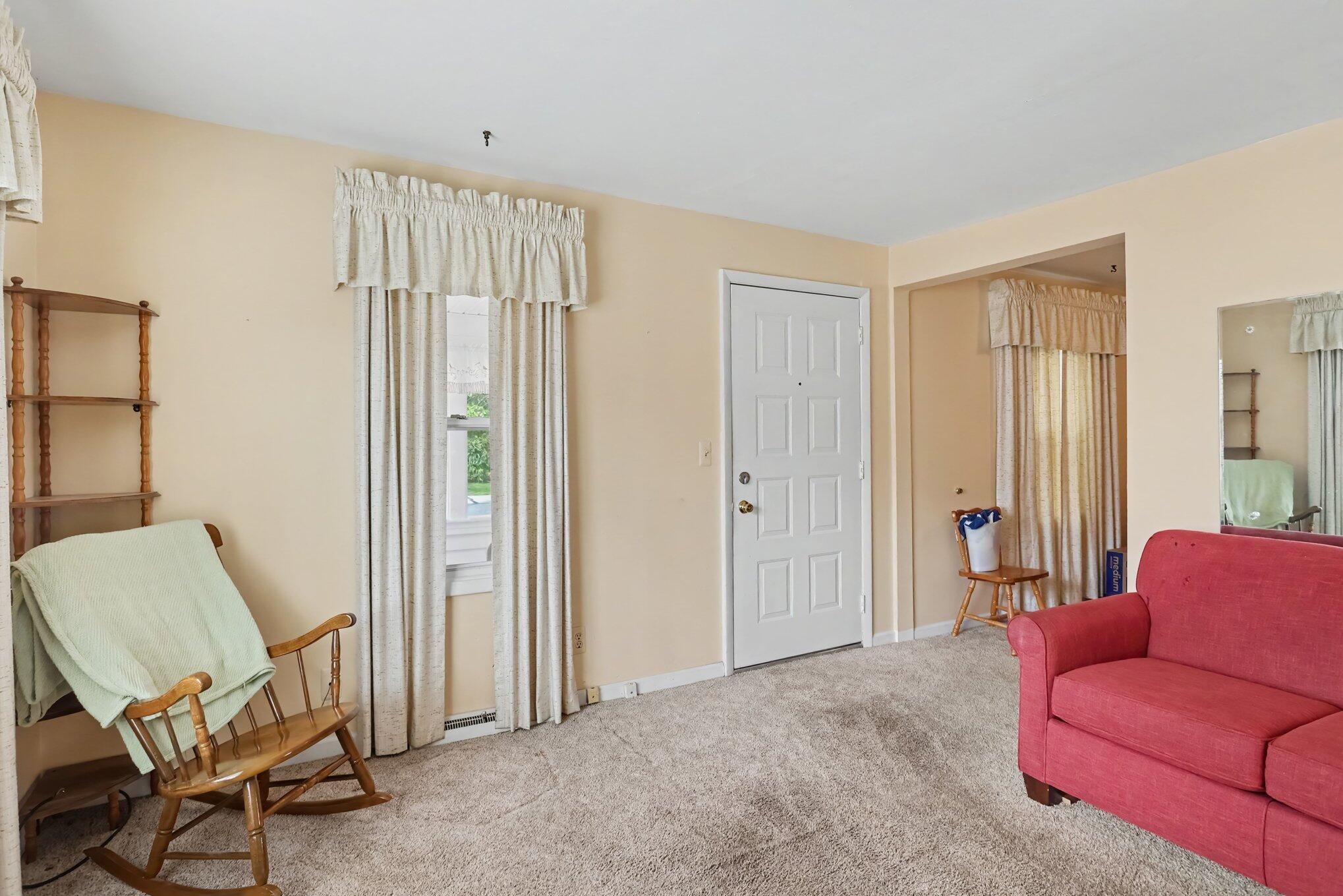 2901 Hartline Drive