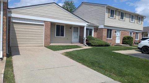 16335 Brittany Drive Roseville City Macomb MI 48066