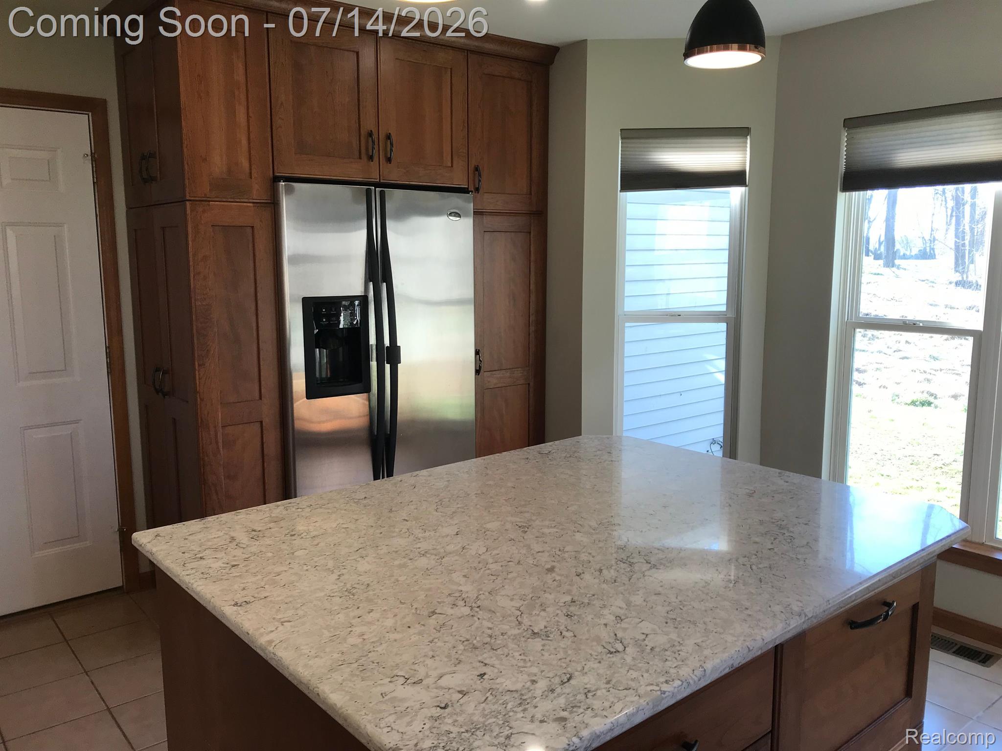 11826 N MAIN Street