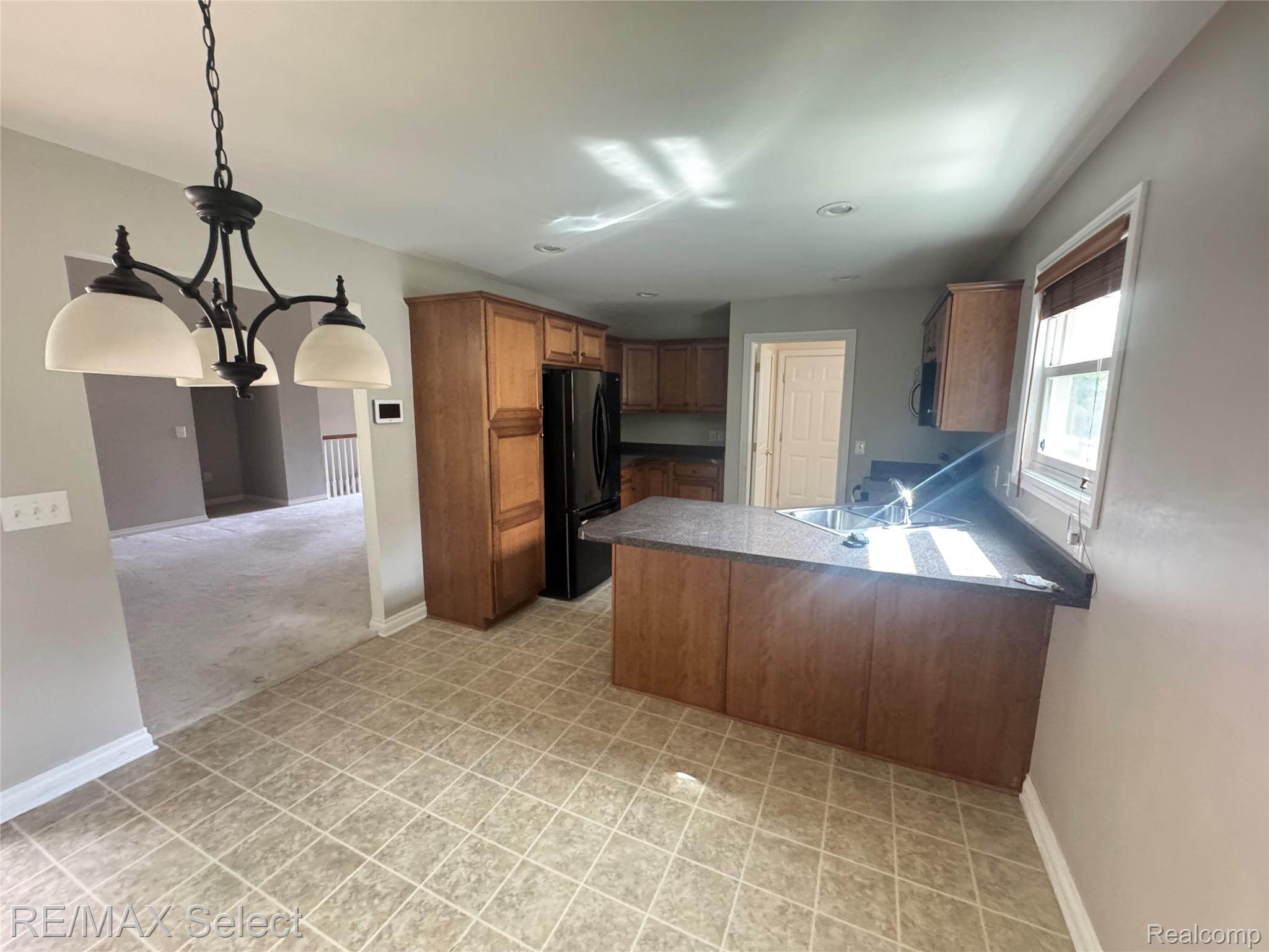 1211 Creek View Court